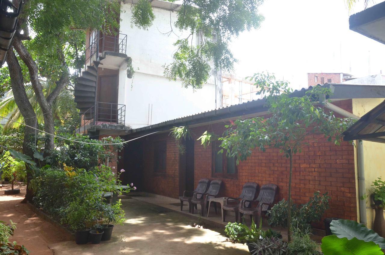 Lake View The Tourist Guest House Anuradhapura Eksteriør bilde